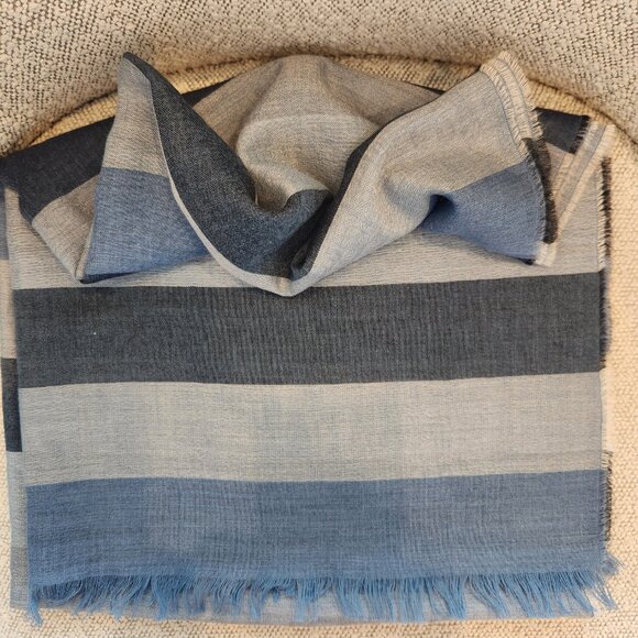 BEGG & CO Cashmere blend scarf - Picture 3 of 5